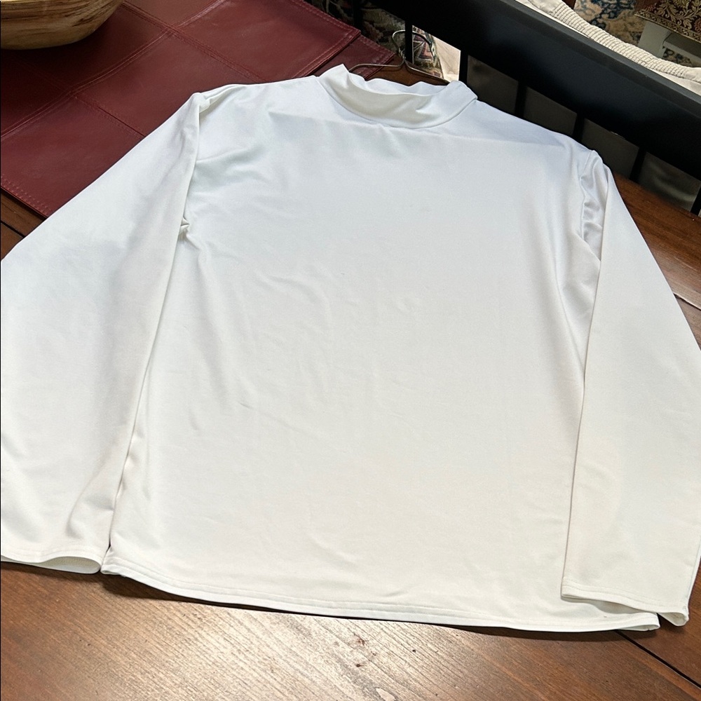 Men’s mock turtle sz2XL/2XG white Premier RN67227 long sleeve top. Stretchy.